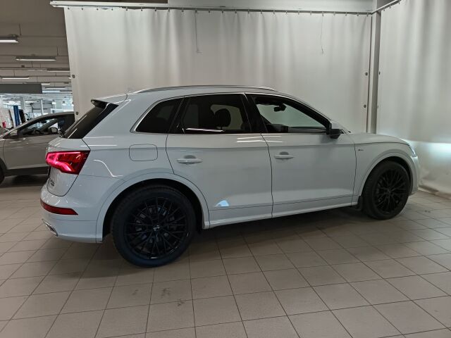 AUDI Q5 2019 Launch Edition 55 TFSI e quattro S tronic**HIENO PELI**