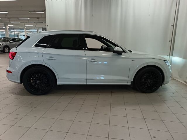 AUDI Q5 2019 Launch Edition 55 TFSI e quattro S tronic**HIENO PELI**