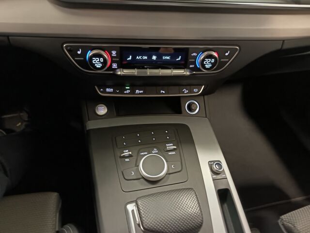 AUDI Q5 2019 Launch Edition 55 TFSI e quattro S tronic**HIENO PELI**