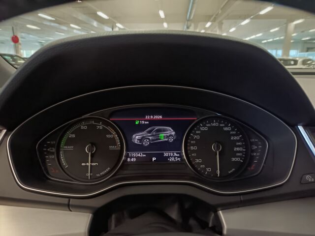 AUDI Q5 2019 Launch Edition 55 TFSI e quattro S tronic**HIENO PELI**