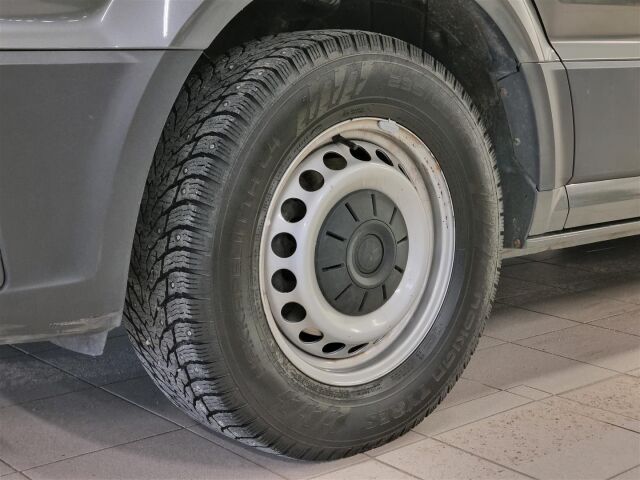 VOLKSWAGEN Crafter 35 2020 35 PRO -umpipakettiauto 2,0 TDI 103 kW 8at, 3640 / Koukku / Webasto / Tutkat