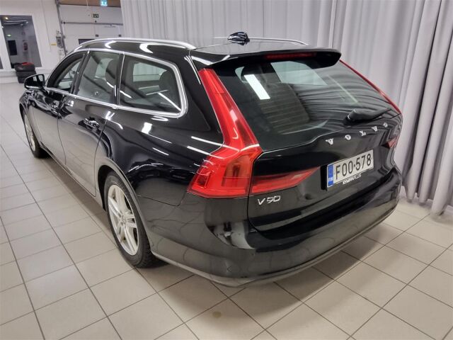 VOLVO V90 2017 D3 Momentum aut / ACC / Keyless / Tutka / Webasto