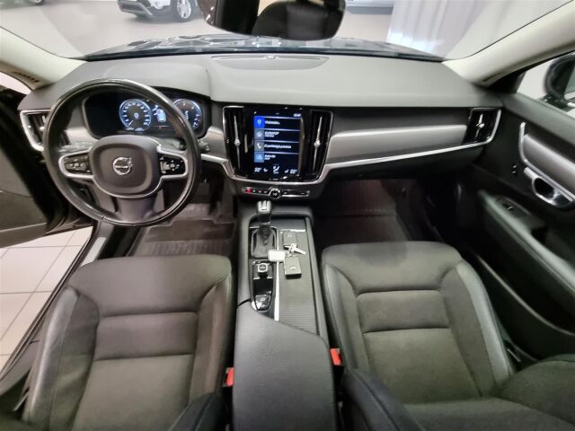 VOLVO V90 2017 D3 Momentum aut / ACC / Keyless / Tutka / Webasto