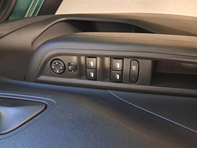 Opel Frontera 2025 Launch Edition Hybrid 145 Automaatti