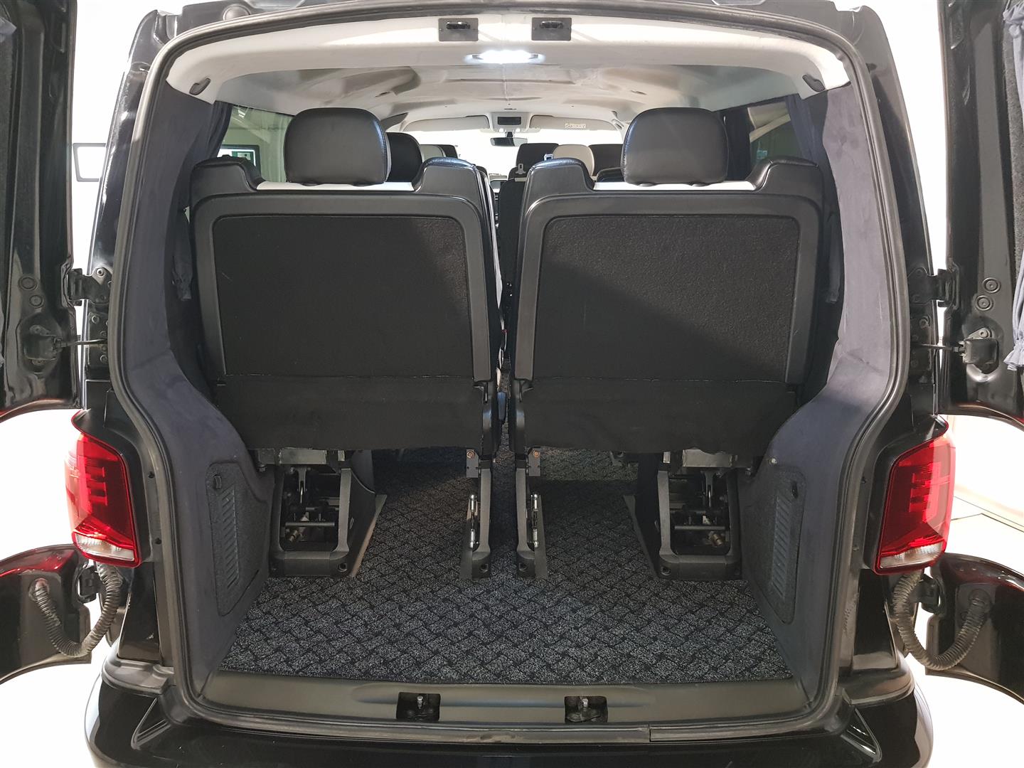 Volkswagen Transporter 2021, kuva 5/14