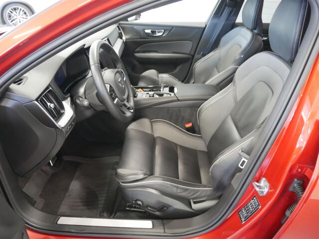 VOLVO V60 2021 T8 TwE AWD R-Design Edition aut. 1-omisteinen, huoltosopimus voimassa! Takuu!