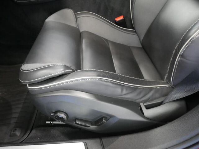 VOLVO V60 2021 T8 TwE AWD R-Design Edition aut. 1-omisteinen, huoltosopimus voimassa! Takuu!