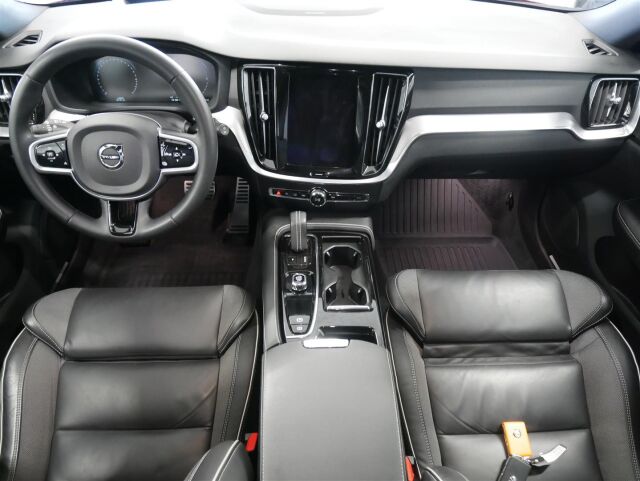 VOLVO V60 2021 T8 TwE AWD R-Design Edition aut. 1-omisteinen, huoltosopimus voimassa! Takuu!