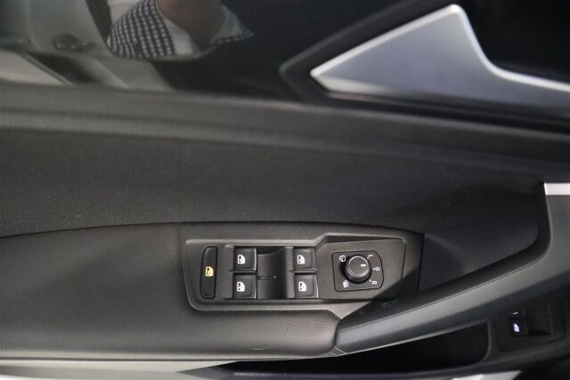 VOLKSWAGEN Tiguan 2022 Style eHybrid 180 kW DSG-automaatti  Varattu 5.5.2025 asti!