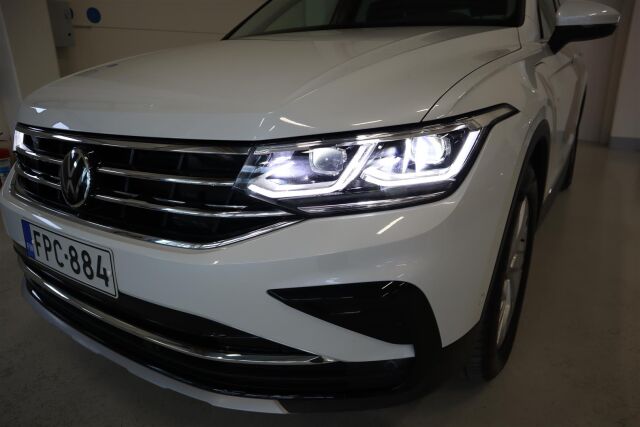 VOLKSWAGEN Tiguan 2022 Style eHybrid 180 kW DSG-automaatti  Varattu 5.5.2025 asti!