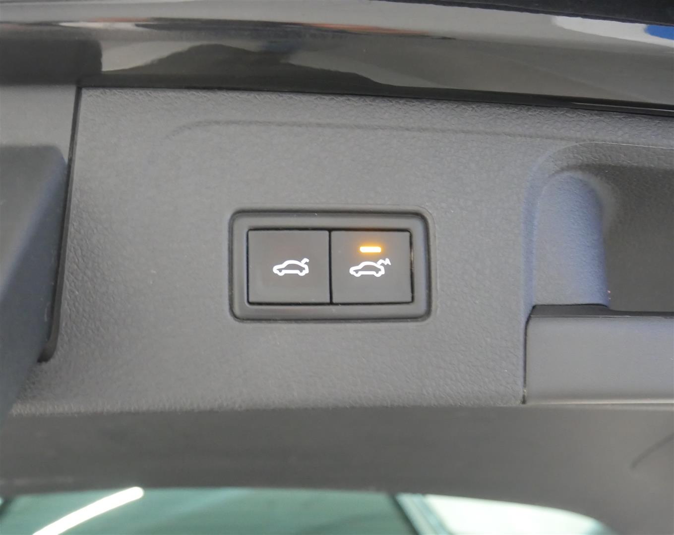 Volkswagen Passat 2022, bild 6/22