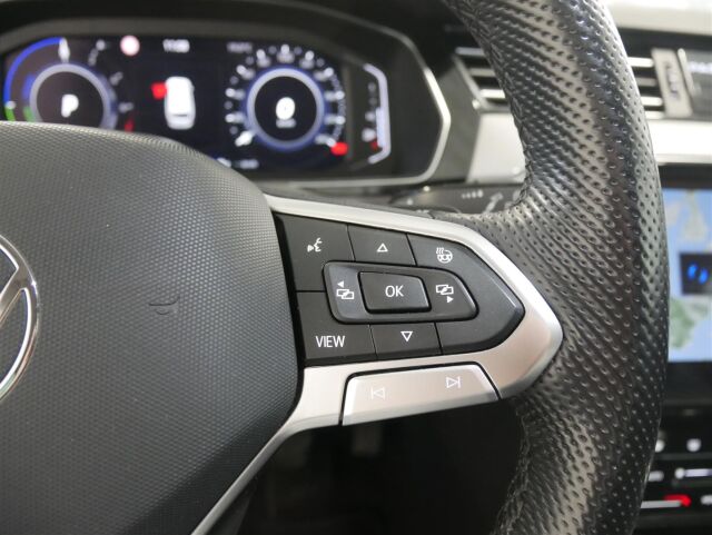 Volkswagen Passat 2022 Variant GTE Business Plug-In Hybrid 160 kW DSG-automaatti