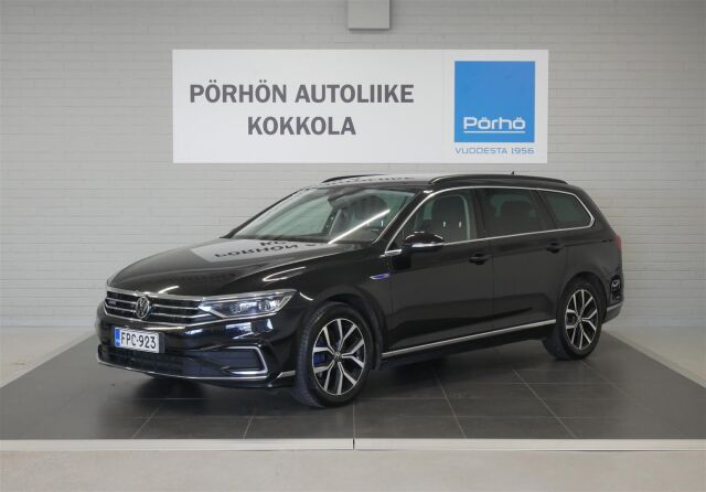Volkswagen Passat 2022 Variant GTE Business Plug-In Hybrid 160 kW DSG-automaatti