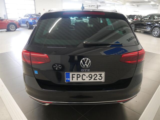 Volkswagen Passat 2022 Variant GTE Business Plug-In Hybrid 160 kW DSG-automaatti