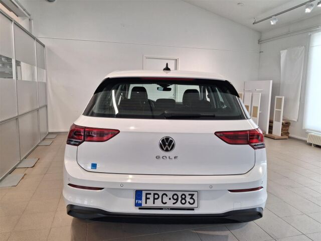 VOLKSWAGEN Golf 2022 Comfort 1,0 TSI 81 kW