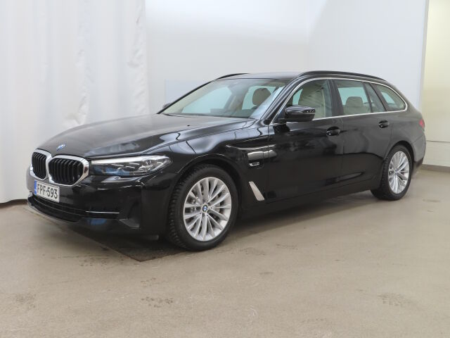 BMW 530 2022 G31 Touring 530e xDrive A Charged Edition Plug-In Hybrid
