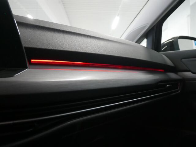 VOLKSWAGEN Golf 2020 First Edition Style 1,5 eTSI 110 kW (MHEV) DSG-automaatti