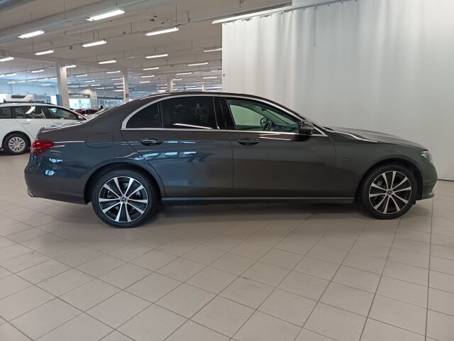 MERCEDES-BENZ E 2020 300 de 4MATIC A Business Avantgarde EQ Power