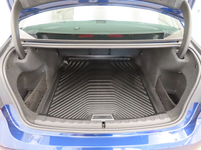 BMW 320 2020 G20 Sedan 320i A xDrive Business