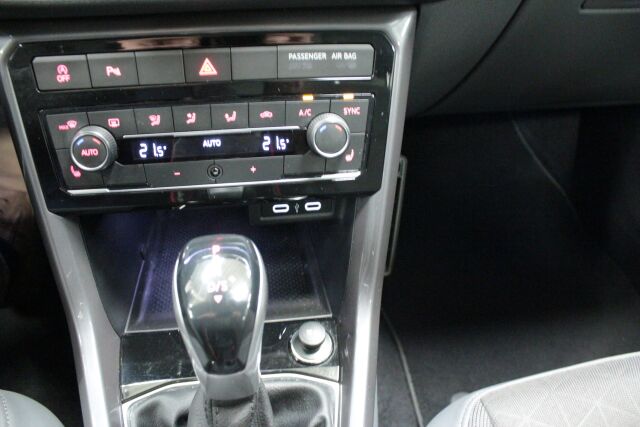 VOLKSWAGEN T-Cross 2022 Sport Business 1,0 TSI 81 kW DSG-automaatti