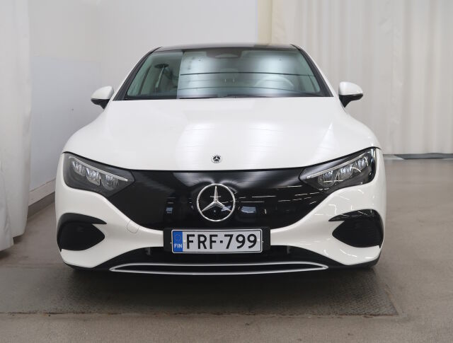 Mercedes-Benz EQE 2023 300