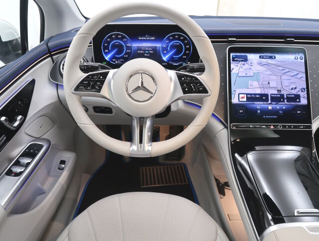 Mercedes-Benz EQE 2023 300