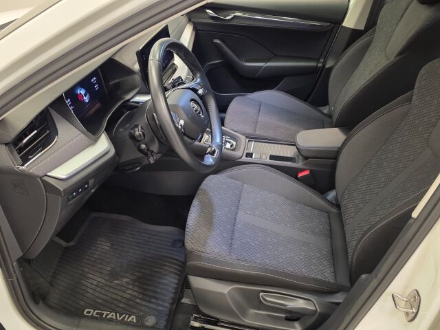 SKODA Octavia 2023 1.0 TSI Style eTEC DSG Autom.