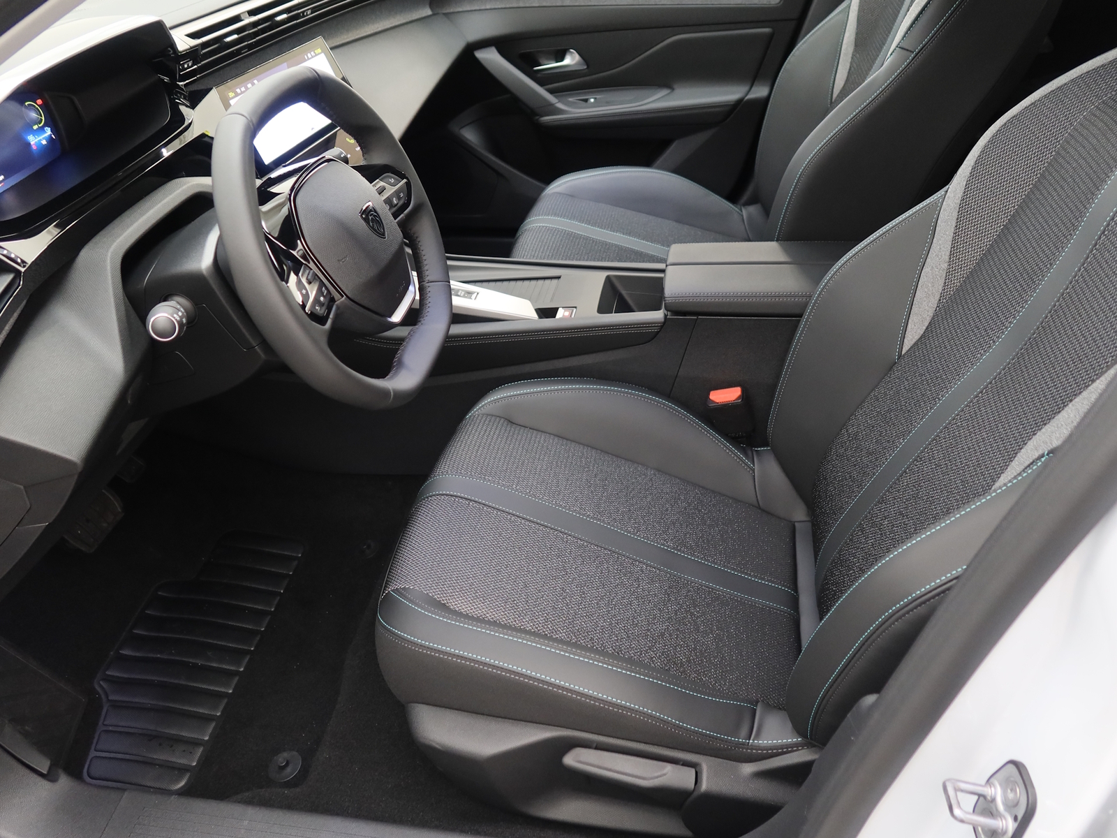 Peugeot e-308 2024, kuva 5/9