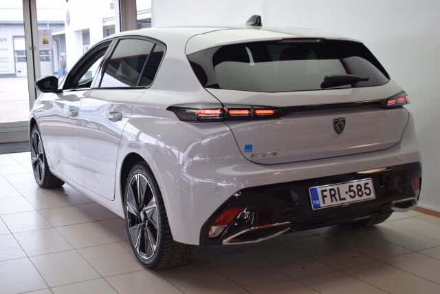 Peugeot E-308 2024 E-308 Allure 54 kwh  156 Automaatti *   2xrenkaat *