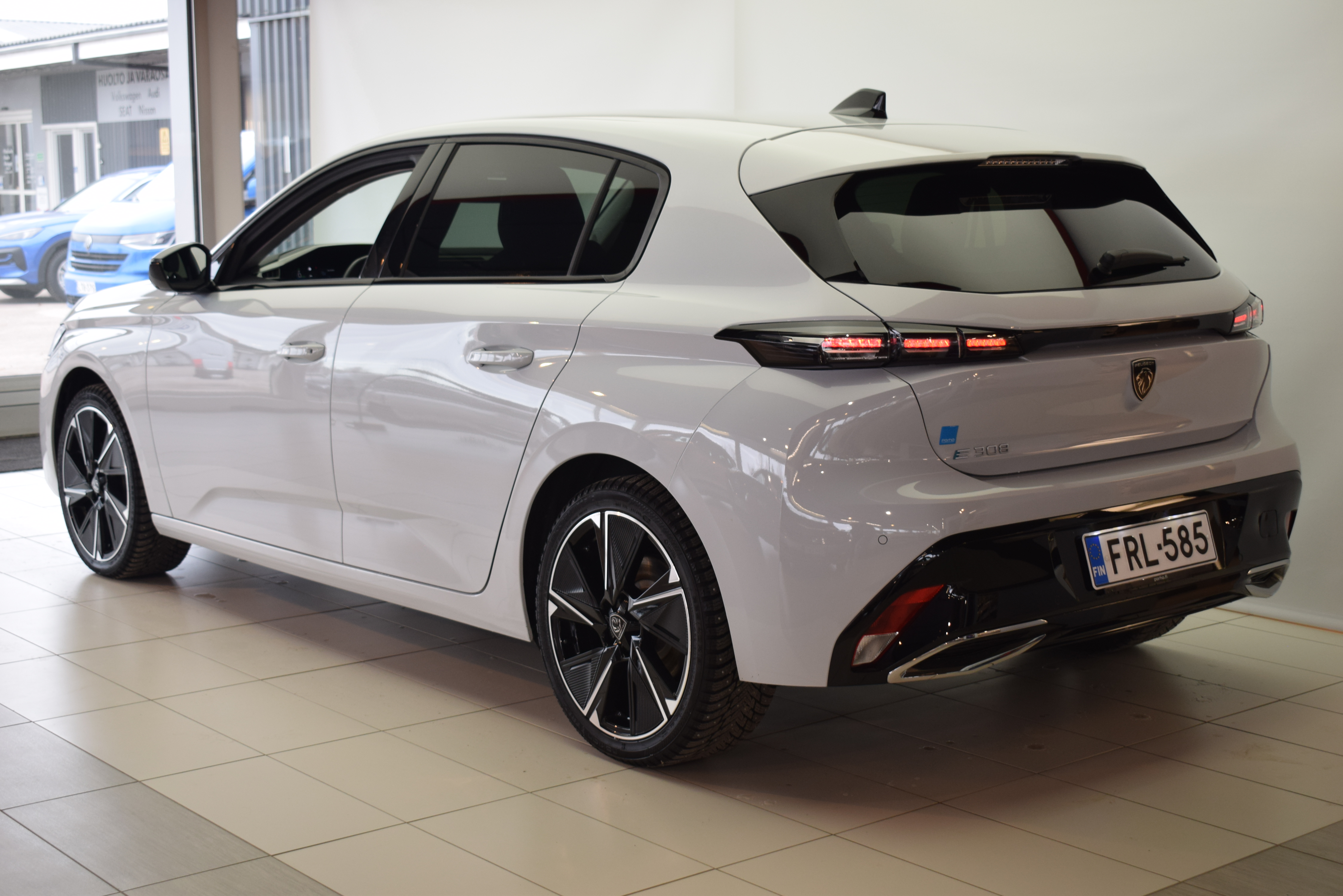 Peugeot e-308 2024, kuva 4/11
