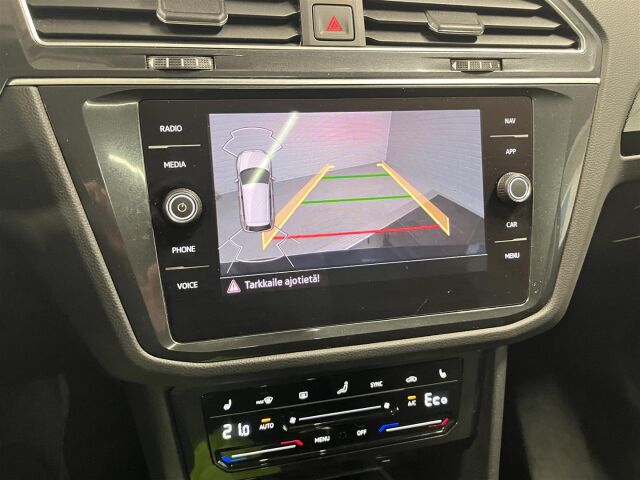 VOLKSWAGEN TIGUAN 2023 Style Business eHybrid 180 kW DSG-automaatti, 1-omisteinen, lasikatto, takuu! Vähän ajettu yksilö!