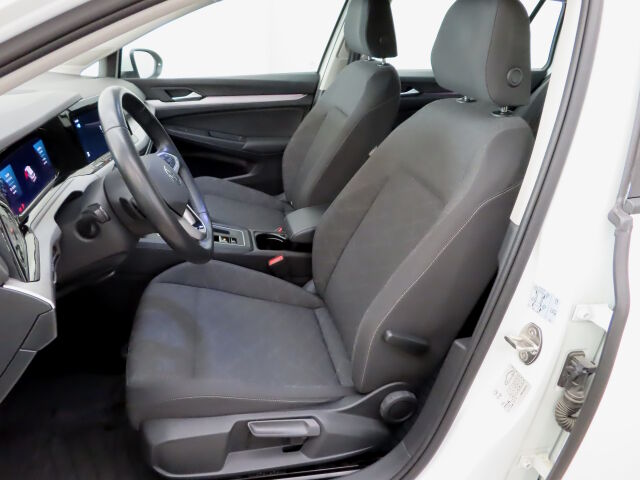 Volkswagen Golf 2023 Variant Comfort Business 1,0 eTSI 81 kW DSG-automaatti