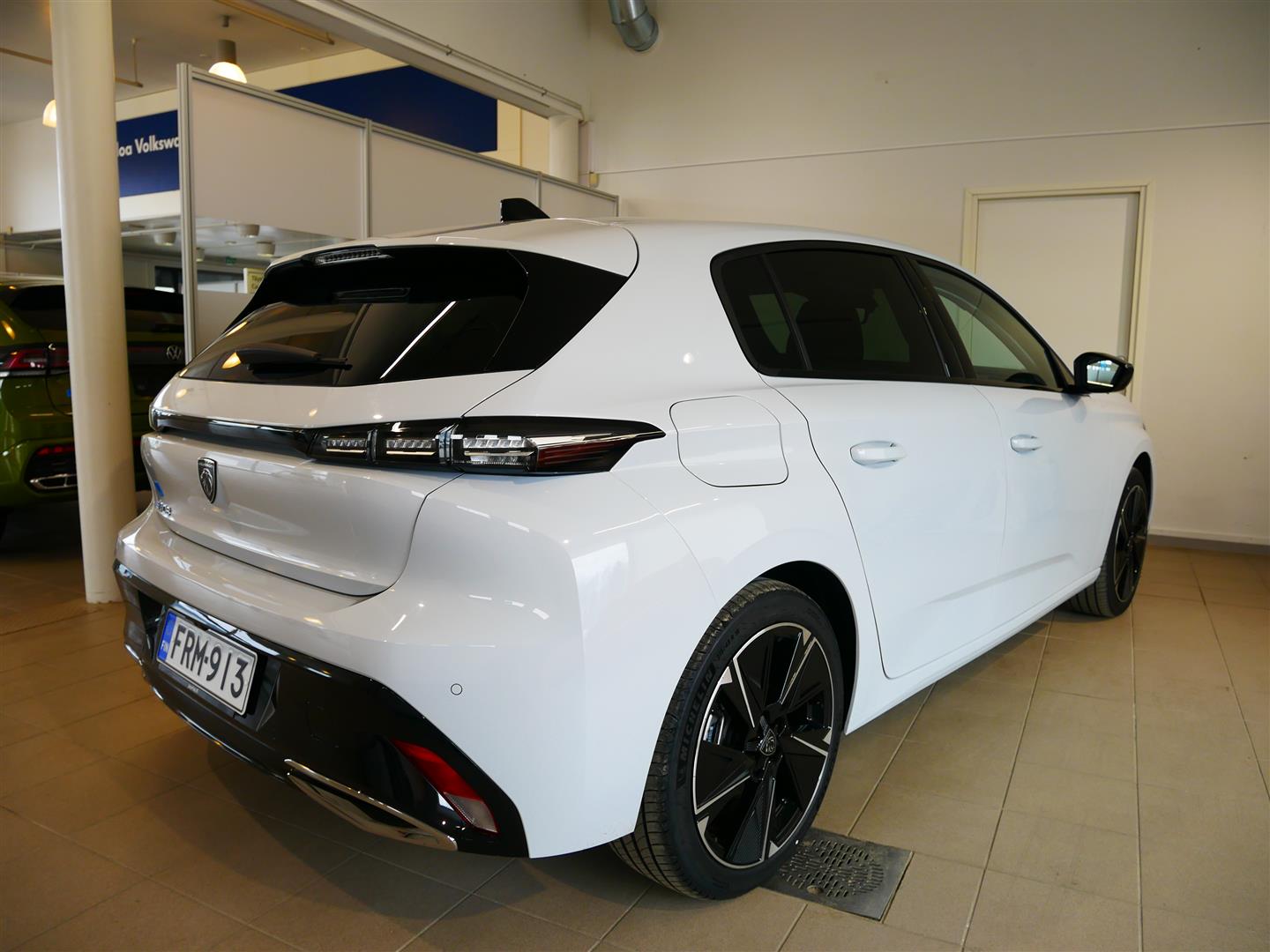 Peugeot e-308 2023, kuva 3/17