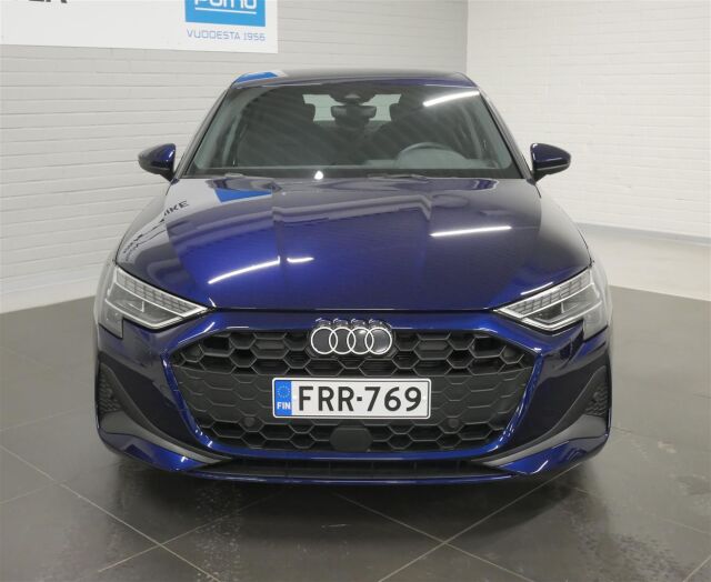 AUDI A3 2024 Sedan 30 TFSI