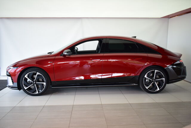 Hyundai IONIQ 6 2026 84 kWh 325 hv AWD Premium Launch Edition