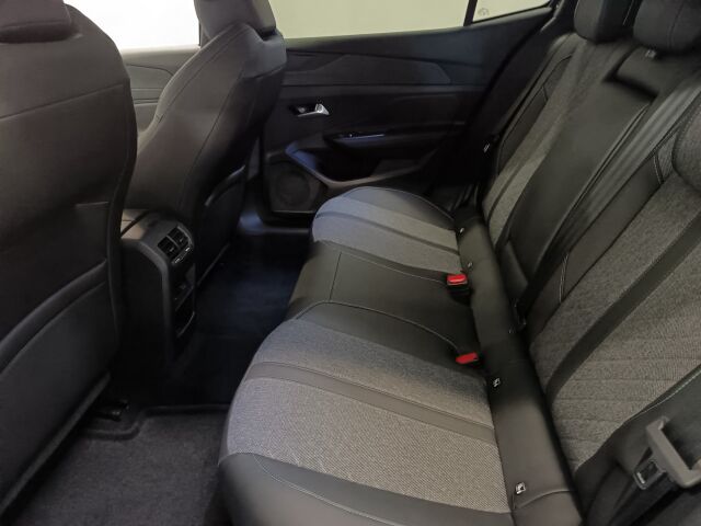 Peugeot 408 2024 Allure PureTech 130 EAT8-automaatti