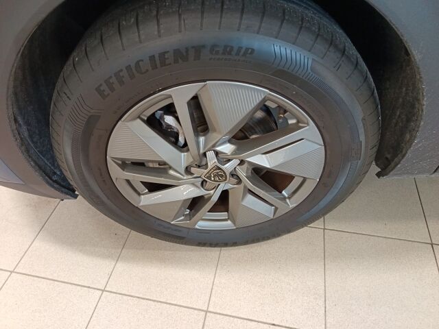 Peugeot 408 2024 Allure PureTech 130 EAT8-automaatti