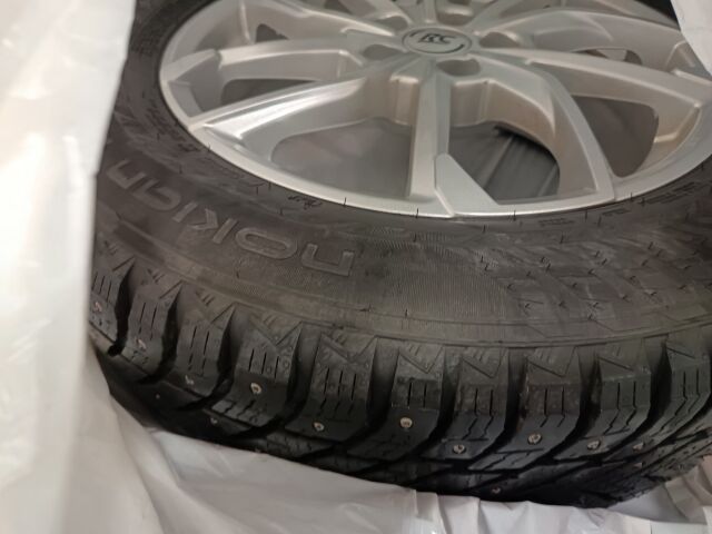 Peugeot 408 2024 Allure PureTech 130 EAT8-automaatti