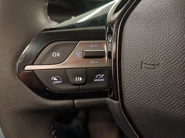 Peugeot 408 2024 Allure PureTech 130 EAT8-automaatti