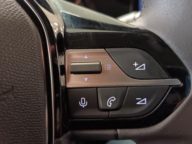 Peugeot 408 2024 Allure PureTech 130 EAT8-automaatti