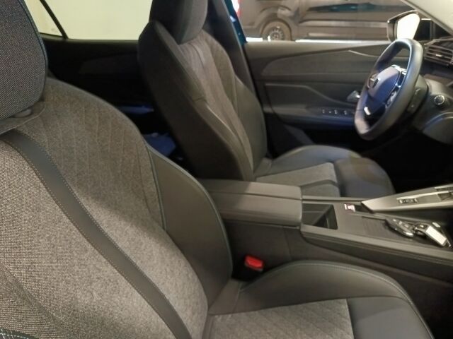 Peugeot 408 2024 Allure PureTech 130 EAT8-automaatti