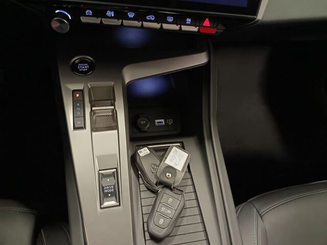 Peugeot 408 2024 Allure PureTech 130 EAT8-automaatti