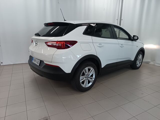 OPEL Grandland X 2020 Comfort 130 Turbo A**ON SE VAIN TYYLIKÄS CITYMAASTURI AUTOMAATTIVAIHTEISTOLLA**