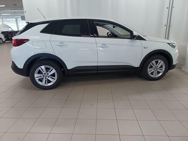 OPEL Grandland X 2020 Comfort 130 Turbo A**ON SE VAIN TYYLIKÄS CITYMAASTURI AUTOMAATTIVAIHTEISTOLLA**