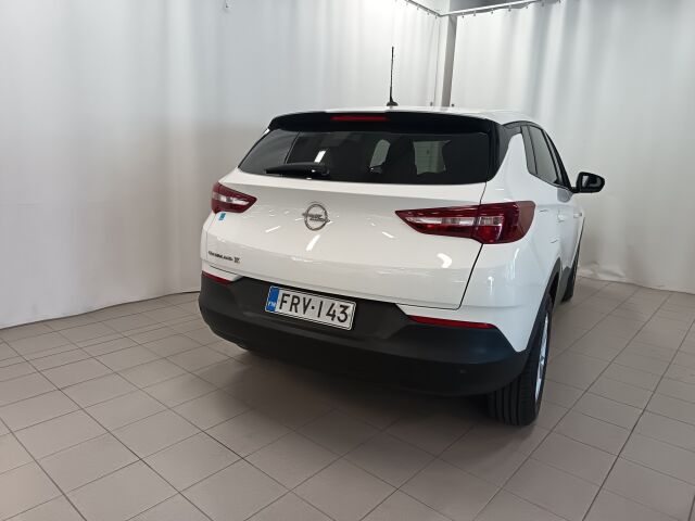 OPEL Grandland X 2020 Comfort 130 Turbo A**ON SE VAIN TYYLIKÄS CITYMAASTURI AUTOMAATTIVAIHTEISTOLLA**