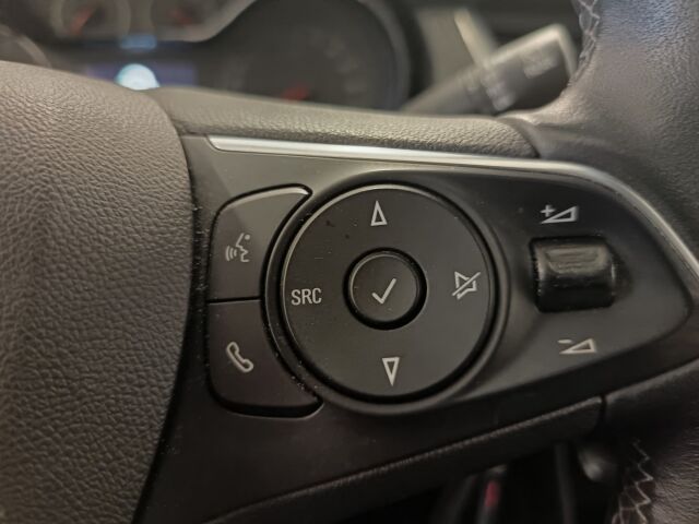 OPEL Grandland X 2020 Comfort 130 Turbo A**ON SE VAIN TYYLIKÄS CITYMAASTURI AUTOMAATTIVAIHTEISTOLLA**