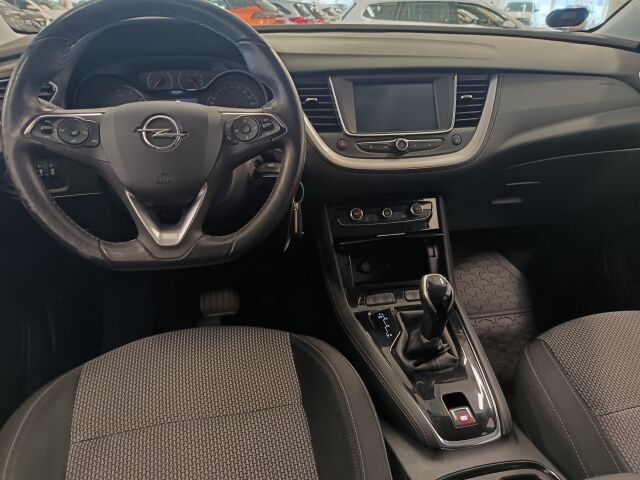 OPEL Grandland X 2020 Comfort 130 Turbo A**ON SE VAIN TYYLIKÄS CITYMAASTURI AUTOMAATTIVAIHTEISTOLLA**