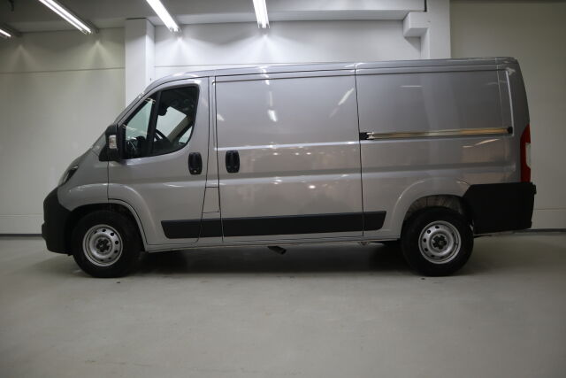 Citroen Jumper 2025 BlueHDi 140 35 L2H1 EAT8 Automaatti