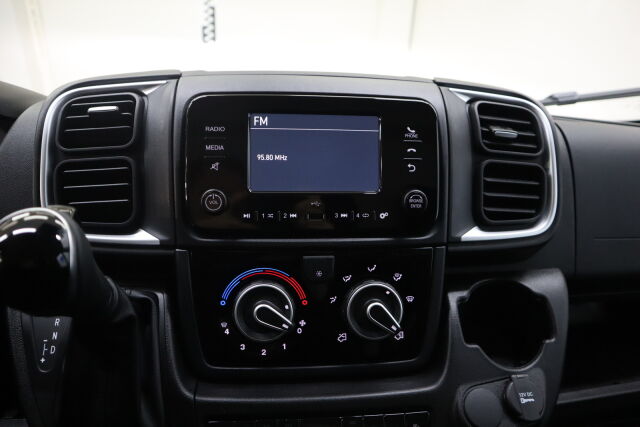 Citroen Jumper 2025 BlueHDi 140 35 L2H1 EAT8 Automaatti