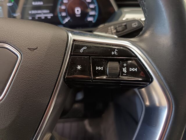 AUDI e-tron 2020 Advanced 55 quattro